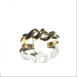 Two-tone gold ring