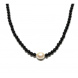 Obsidian and pearl necklace