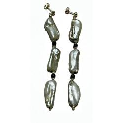 Gold pearls and obsidian