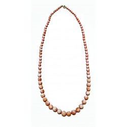 Degrading pink coral necklace