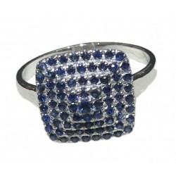 Anello piramide zaffiri