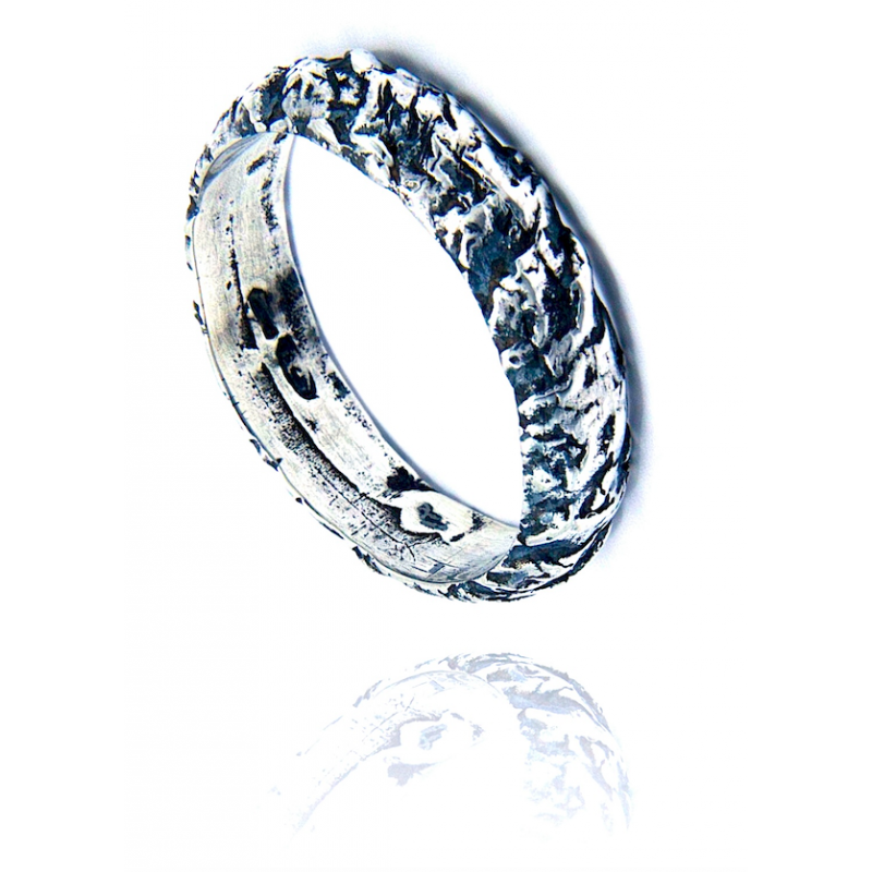 The Stromboli ring