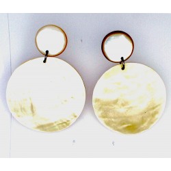 Mother of pearl earring