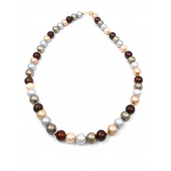 Necklace pearls