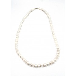 Pearls necklace
