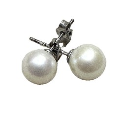 8 mm pearl earring
