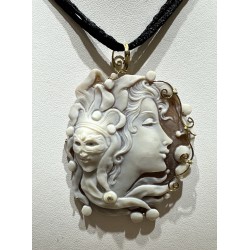 Cameo Pendant