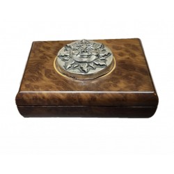 Walnut root box