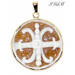 Cameo Lipari's symbol pendant