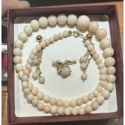 Completo in corallo...