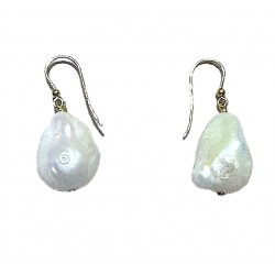 Orecchino perla barocca